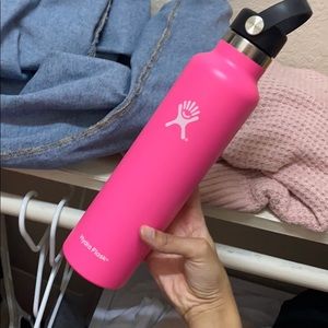 pink hydroflask!